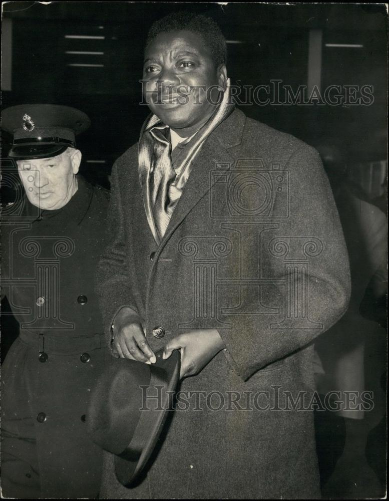 1965 Press Photo Congo Prime Minister Tshombe Arrives For Churchill Funeral - Historic Images