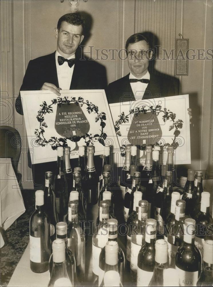 1970 Press Photo Wine Waiters Jean Proye, Gerard Renoux - Historic Images