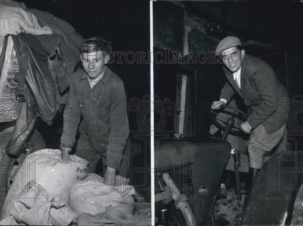 1958 Press Photo Man from Eastern Germany Succeeded in Fleeing Across Border - Historic Images