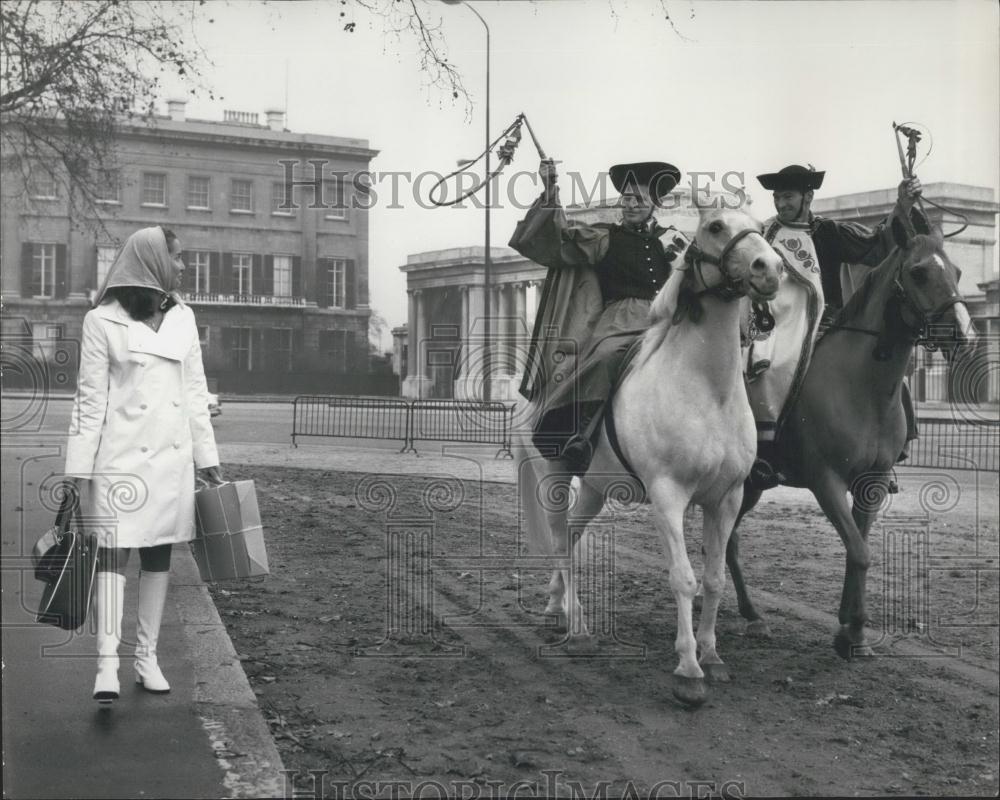 1968 Press Photo cowboys were flown to London - Historic Images