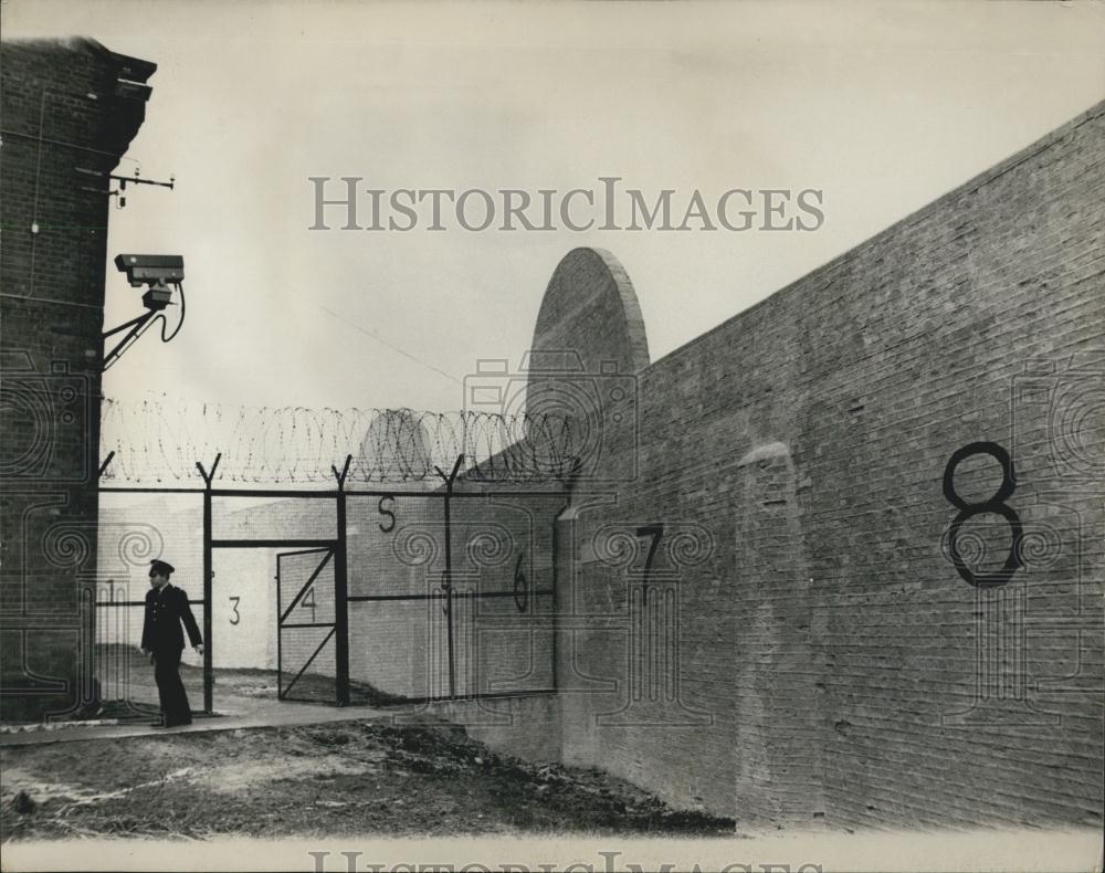 Press Photo New security block at Parkhurst Prison - Historic Images