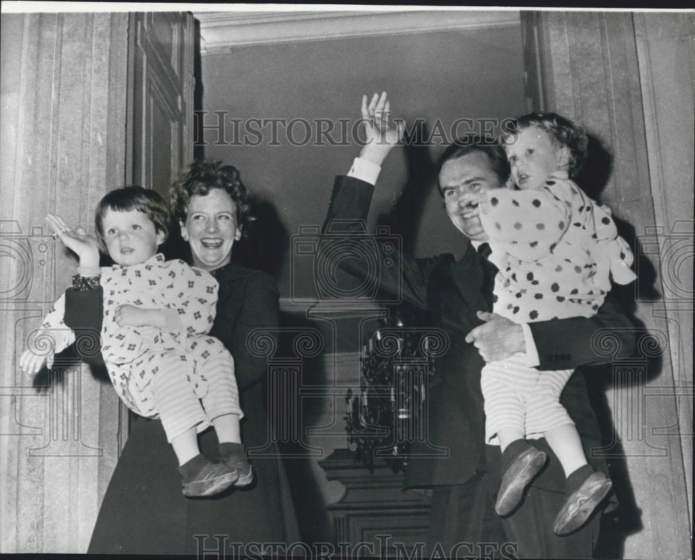 1972 Press Photo ueen Margrethe of Denmark and Prince Henrik &amp; children - Historic Images