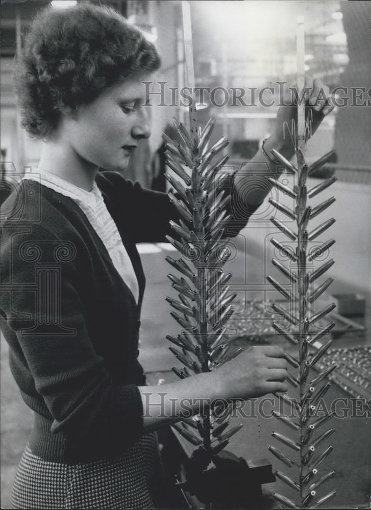 Press Photo Anodising ballpoint pen caps - Historic Images