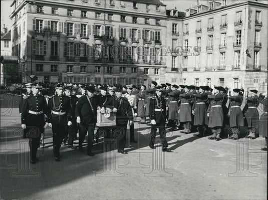 1965 Press Photo Cadets marching around the Casket of the Marshal's Ashee - Historic Images