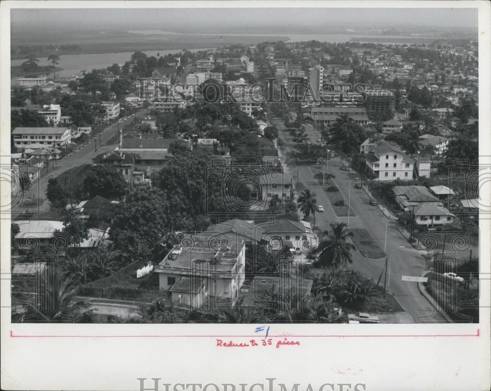 Press Photo Capitol of this West African nation is mixture of new modern buildin - Historic Images