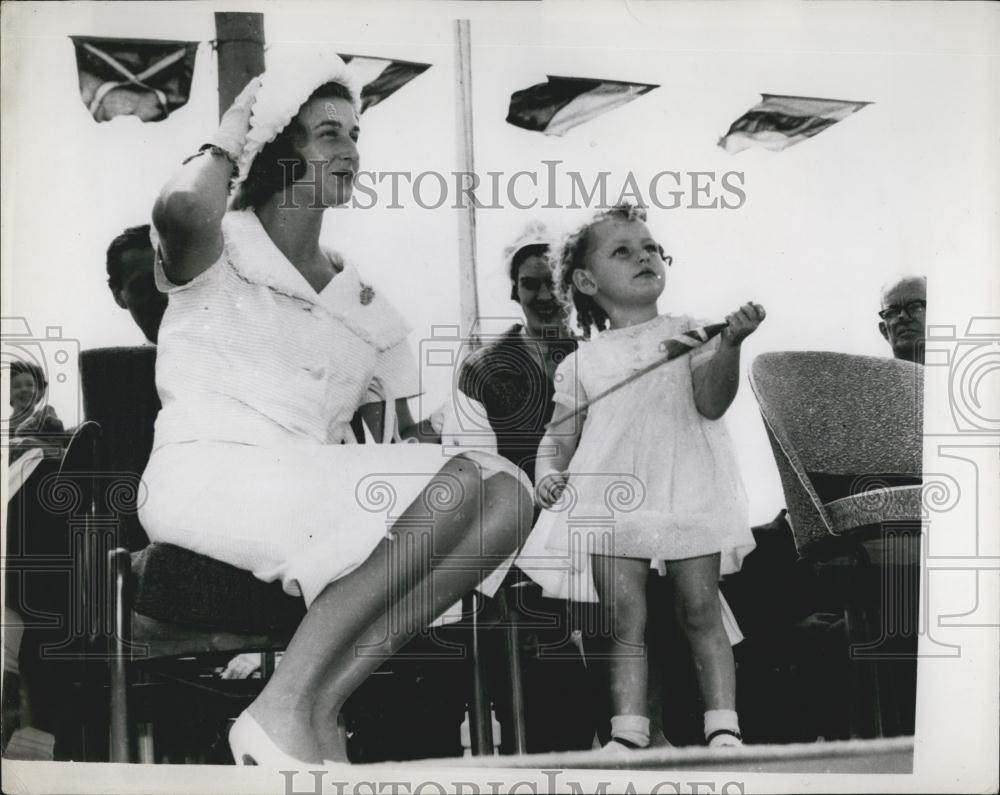 1959 Press Photo Princess Alexandra &amp; Ann Skinner, aged 3, - Historic Images