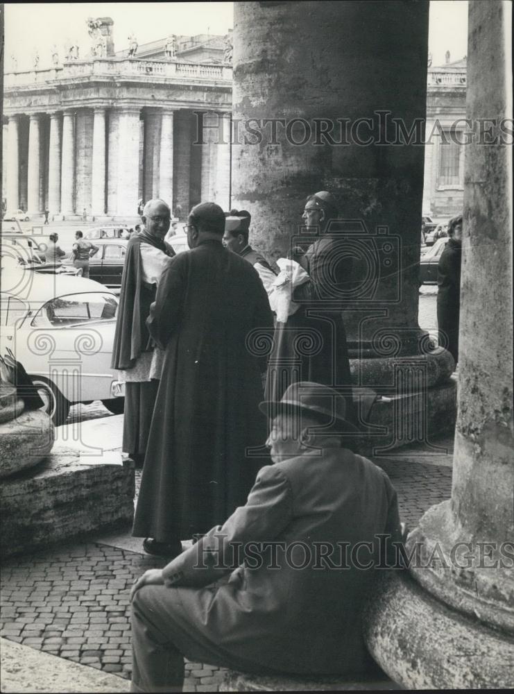 1962 Press Photo Cardinals, Priests, Ecumenical Council, St. Peter Square - Historic Images