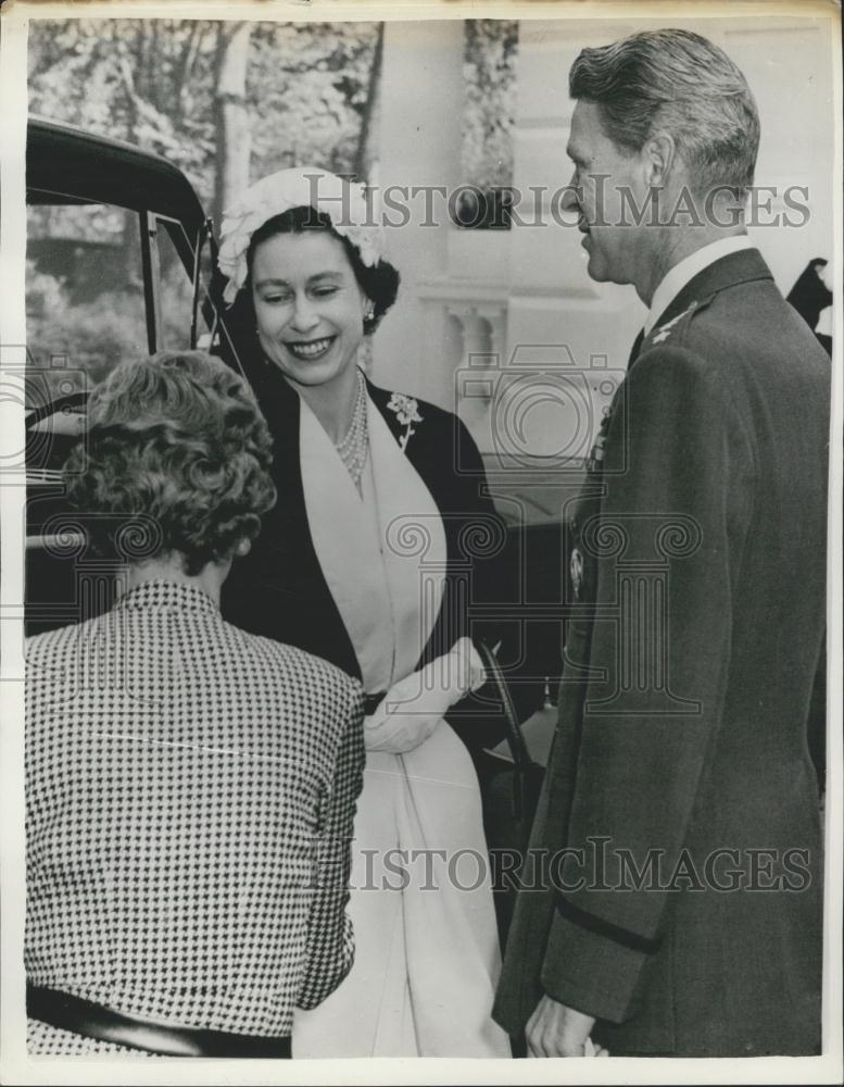1957 Press Photo State visit to France - Historic Images