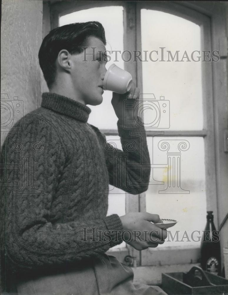 Press Photo Britain&#39;s Only Teenage Lighthouse Keeper ,Archie Holbrook - Historic Images