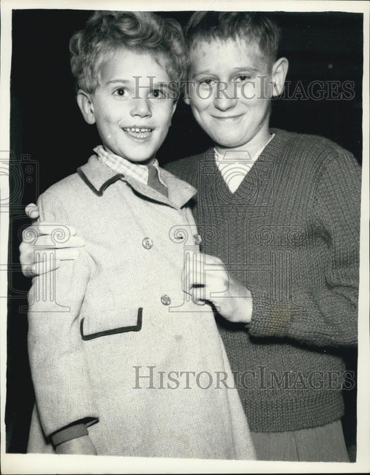 1958 Press Photo 14yr Hero Saves Boy Airliner Crashes Near Home-Brian Gibbons - Historic Images