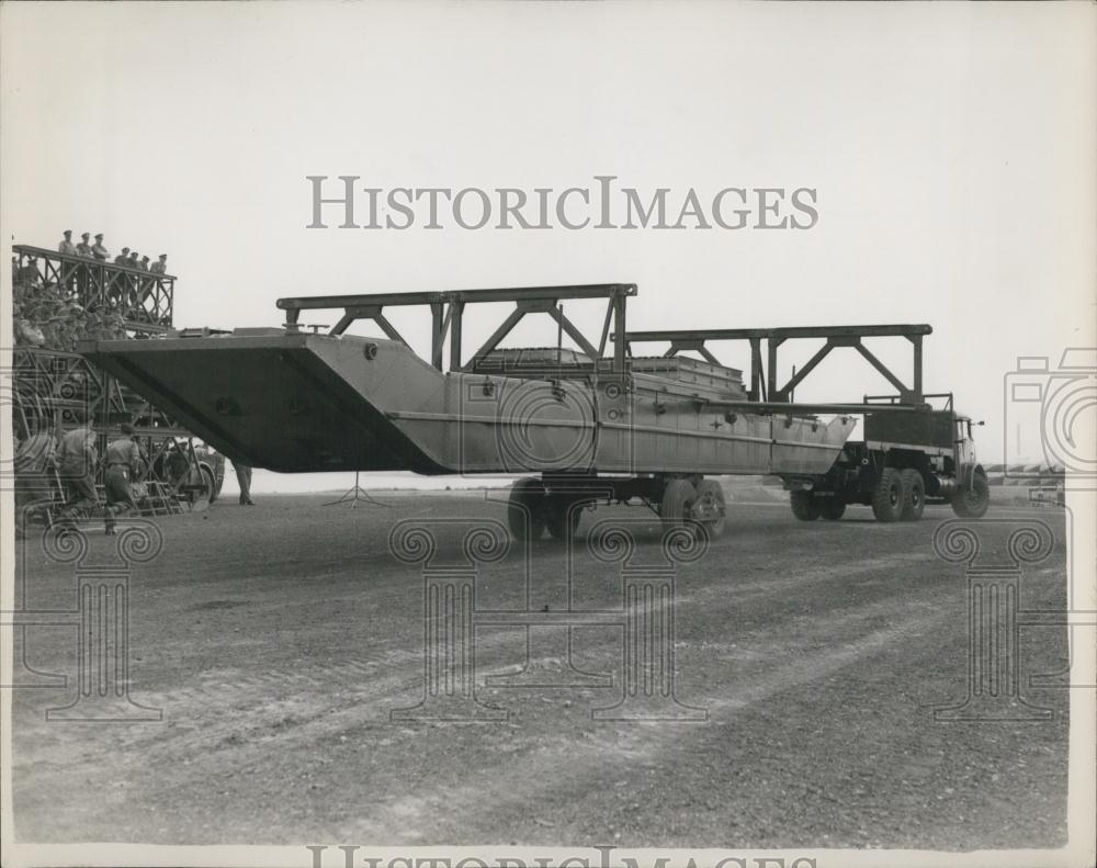 1957 Press Photo Annual Royal Engineers Demonstration - Historic Images