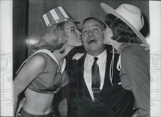 1962 Press Photo Miss USA Amedee Chabot & Miss Canada, Marlene Leeson - Historic Images