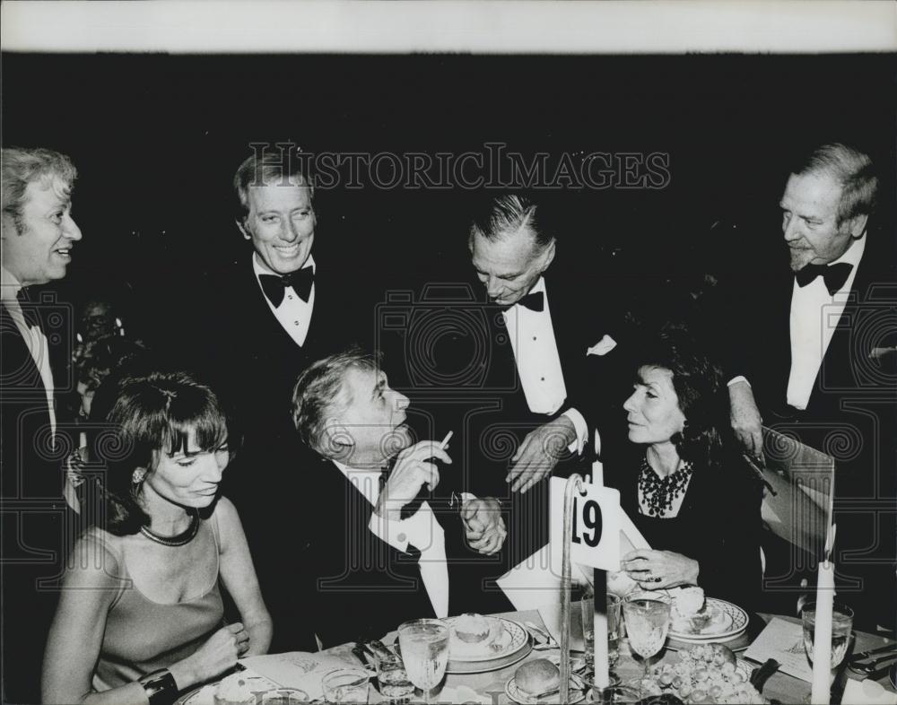 1974 Press Photo Richard Rogers Award Pierre Hotel NYC Lee Radziwill-Leonard Ber - Historic Images