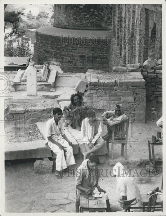 Press Photo Poor People, Agra, India - Historic Images