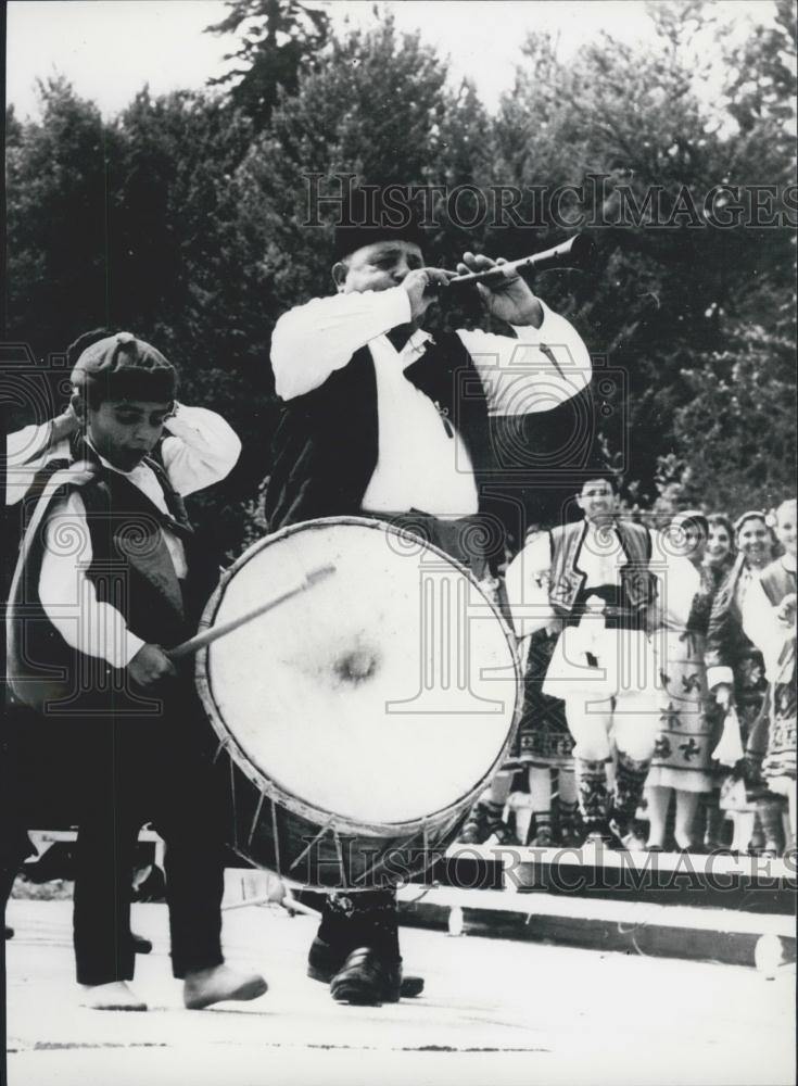 1967 Press Photo Folklore Festival, Musicians, Bulgaria - Historic Images