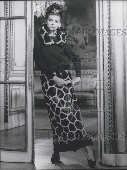 Press Photo Fashions From Chumbert For Autumn & Winter - Historic Images