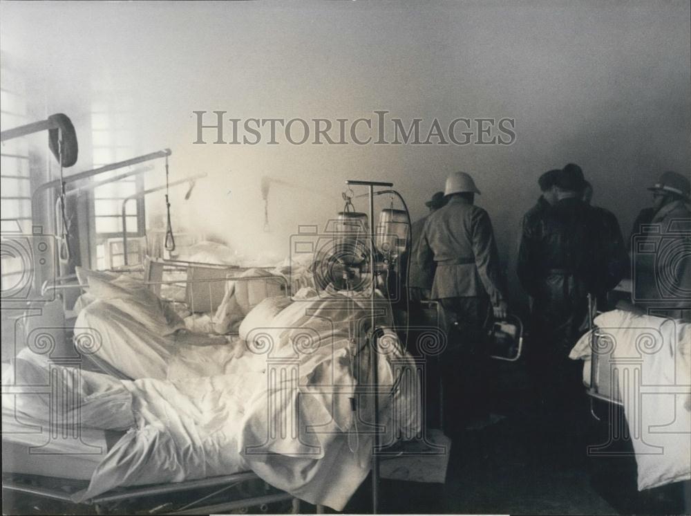 1971 Press Photo Burghokzku psych clinic fire - Historic Images