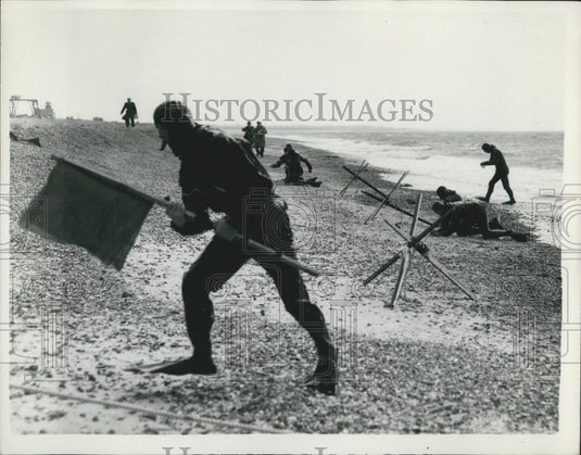 1953 Press Photo Three services ''invasion'' demonstration - Historic Images