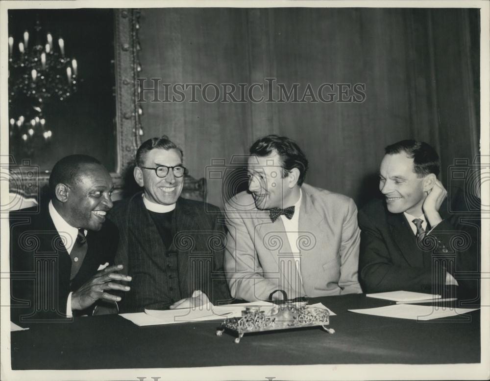 1957 Press Photo Press Conference For Jazz King Lionel Hampton At St. Paul&#39;s - Historic Images