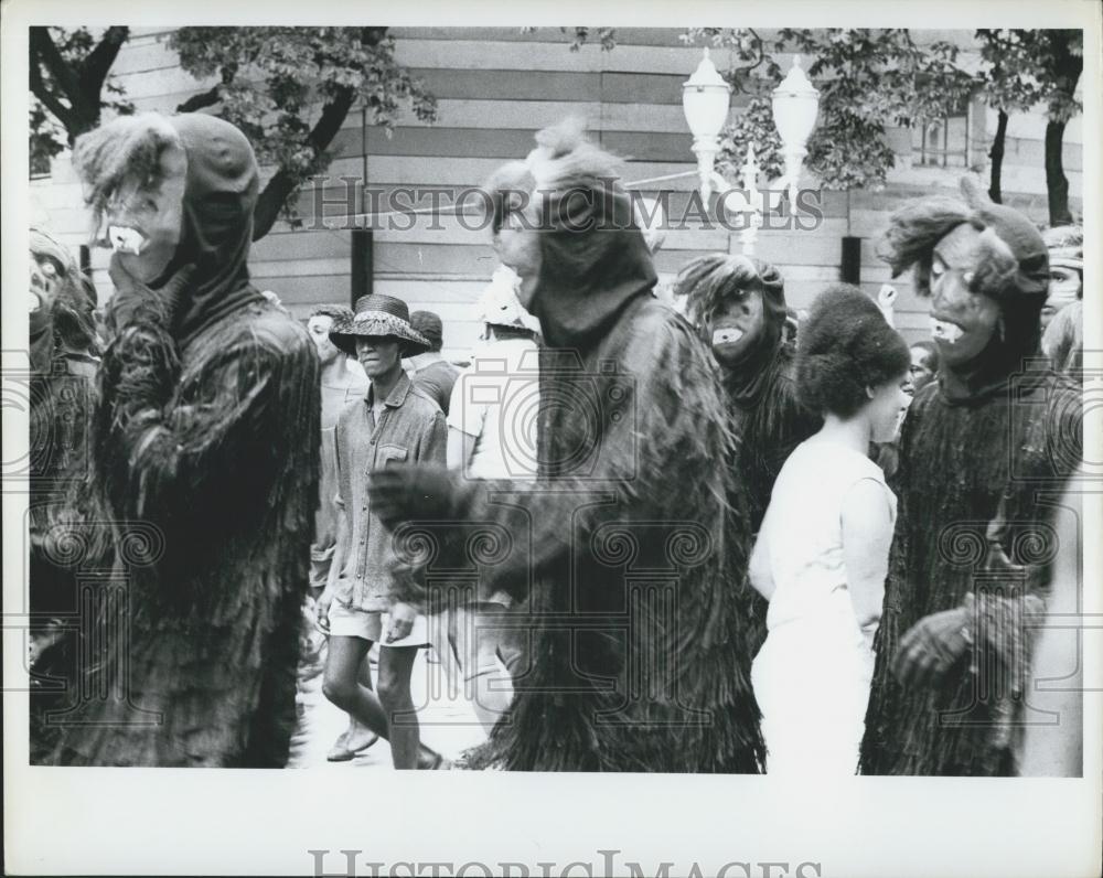 Press Photo Rio Carnival Parade Somba Schools Avenida President Vargas - Historic Images