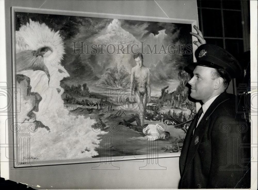 1958 Press Photo John Wiltshire & his painting entitled "The Trial of Mankind" - Historic Images