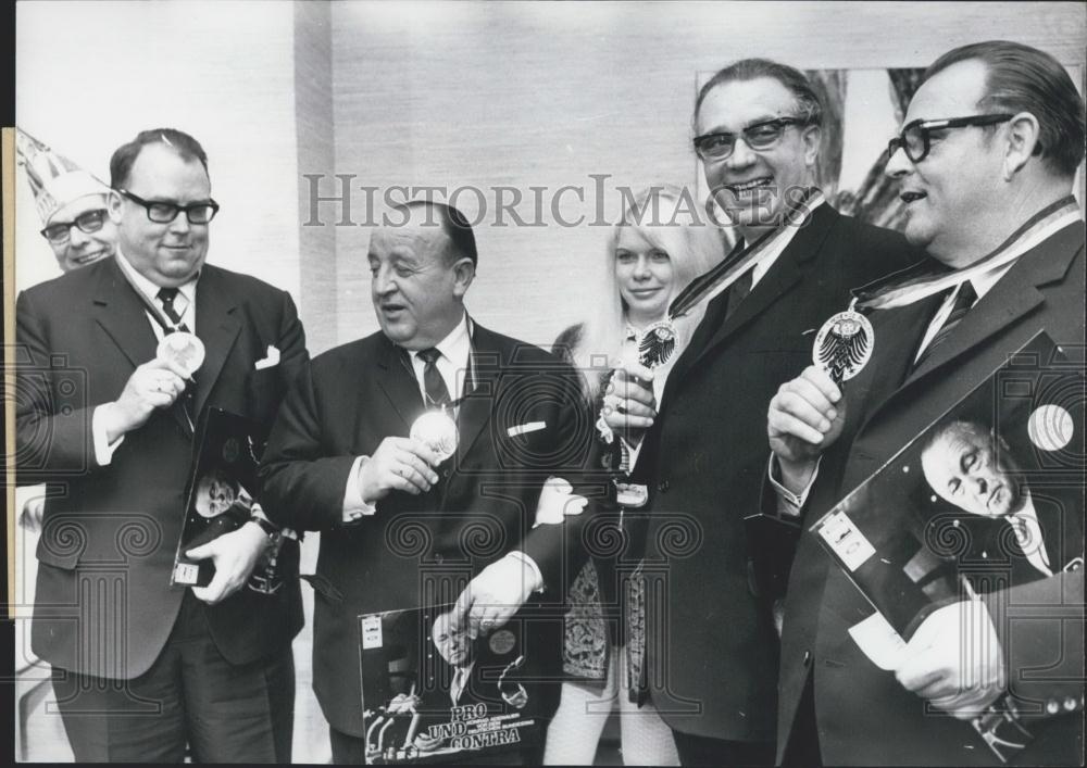 Press Photo Josef Ertl,Mr.Herman Hocherl,Ernst Majonika,Jurgen Wischnewski - Historic Images