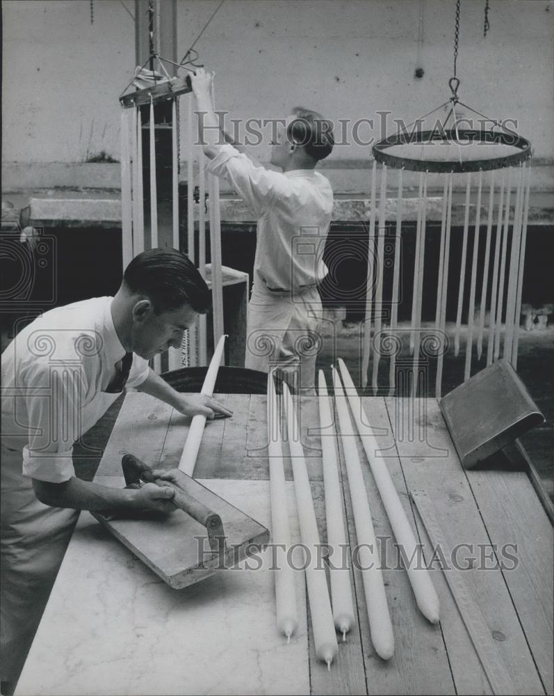 Press Photo Ben Robinson Rolling Coronation During Creation Process At LTD - Historic Images