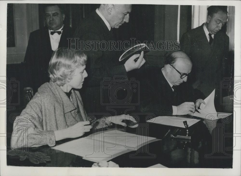 1955 Press Photo American Ambassador Claire Booth Luce &amp; Prime Minister Scelba - Historic Images