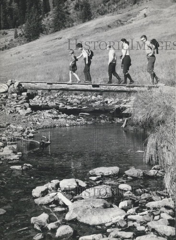 Press Photo walking in hills in West Germany - Historic Images