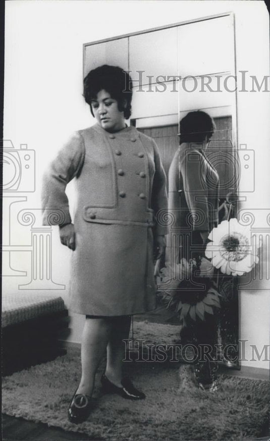 Press Photo Elena Bustamante - Historic Images