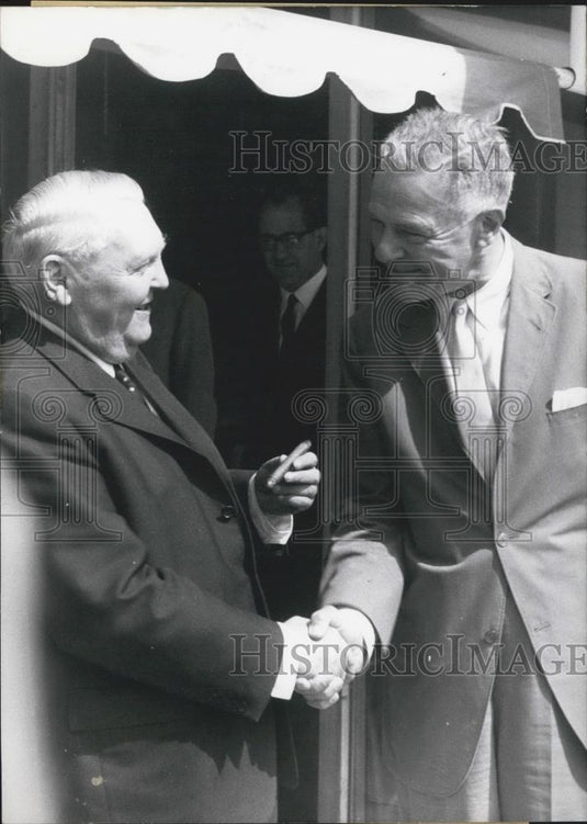 1964 Press Photo Chancellor Ludwig Erhard & Cabot Lodge Shaking Hands - Historic Images