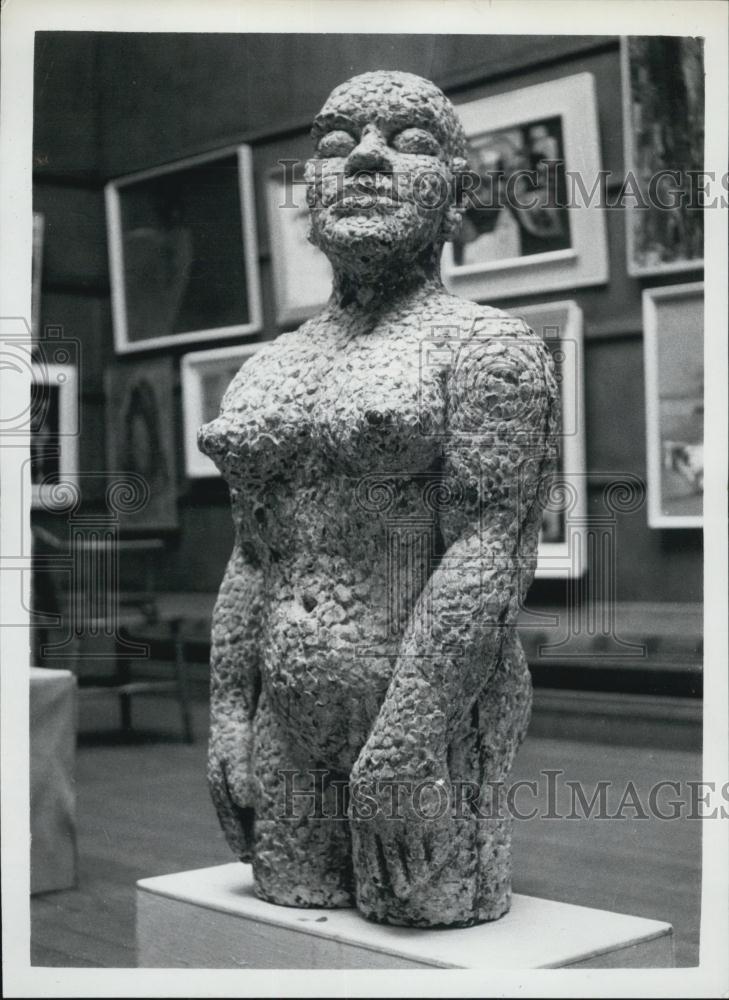 1962 Press Photo The Mother Sculpture At National Society Exhibition - Historic Images