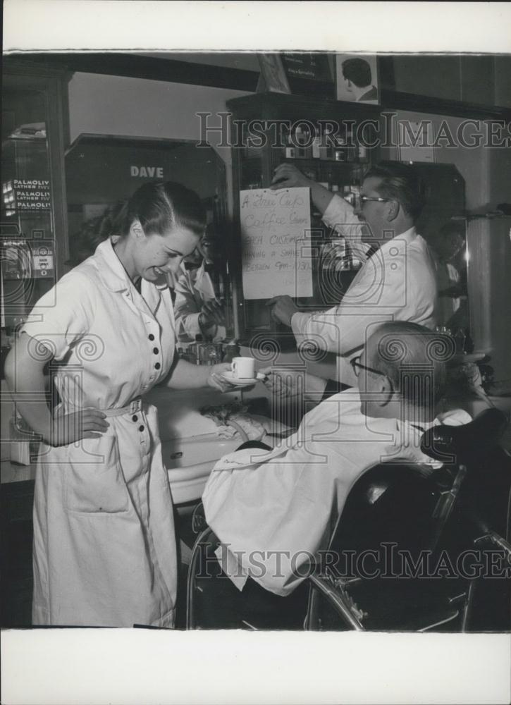 Press Photo Soho Barber Serving Coffee - Historic Images