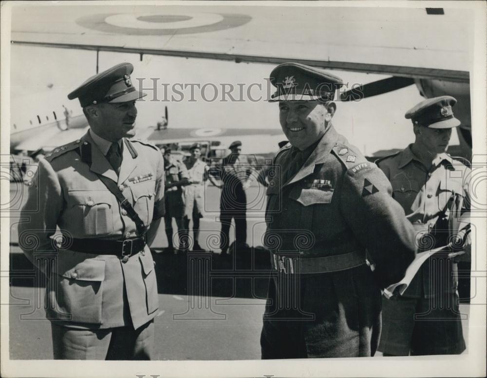 1953 Press Photo Troops Arrive In Kenya To Fight Dreaded Mau Mau - Historic Images