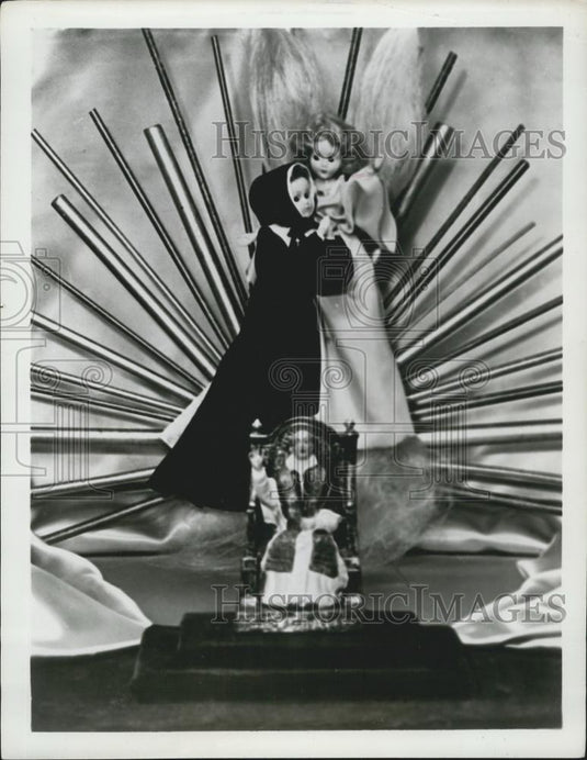 Press Photo A symbolic interpretation of her beatification by Pope Plus XII, - Historic Images