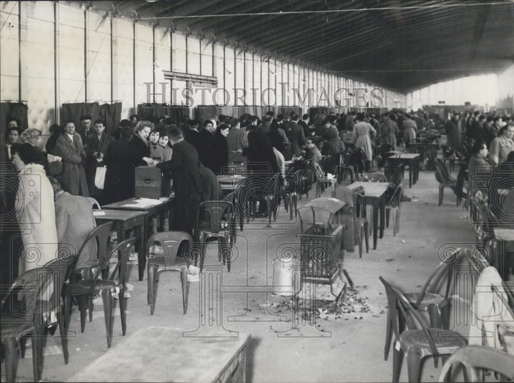 1955 Press Photo Social Elections In Paris France - Historic Images