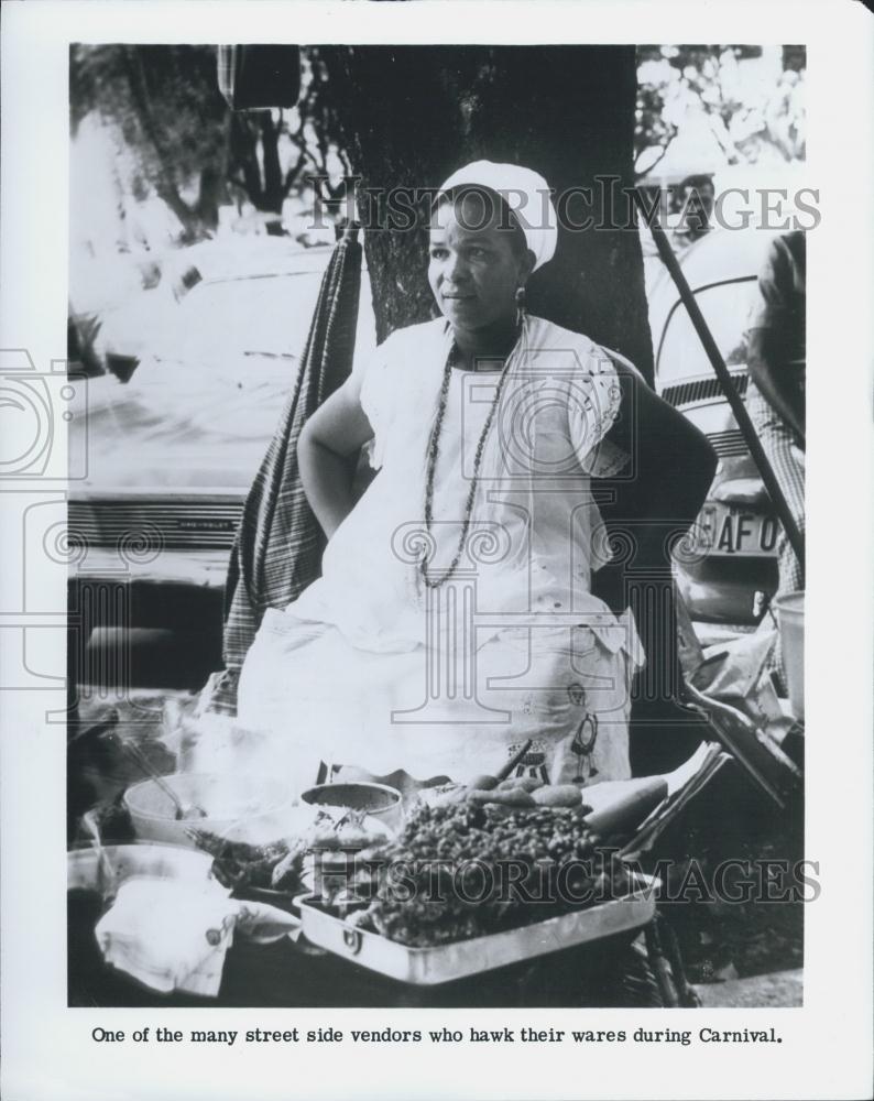 Press Photo Street Vendor at Carnival in Brazil - Bahia - Historic Images