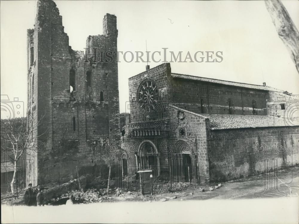 1971 Press Photo Tuscania Earthquake Ancient Church St Mary Damaged - Historic Images