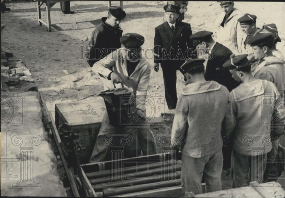 1958 Press Photo Arms and Ammunition for Rebels seized at Oran - Historic Images