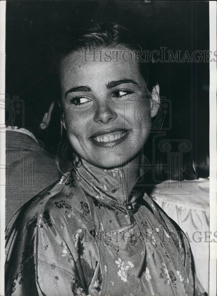 1960 Press Photo Margaux, Grand Daughter o Hemingway - Historic Images