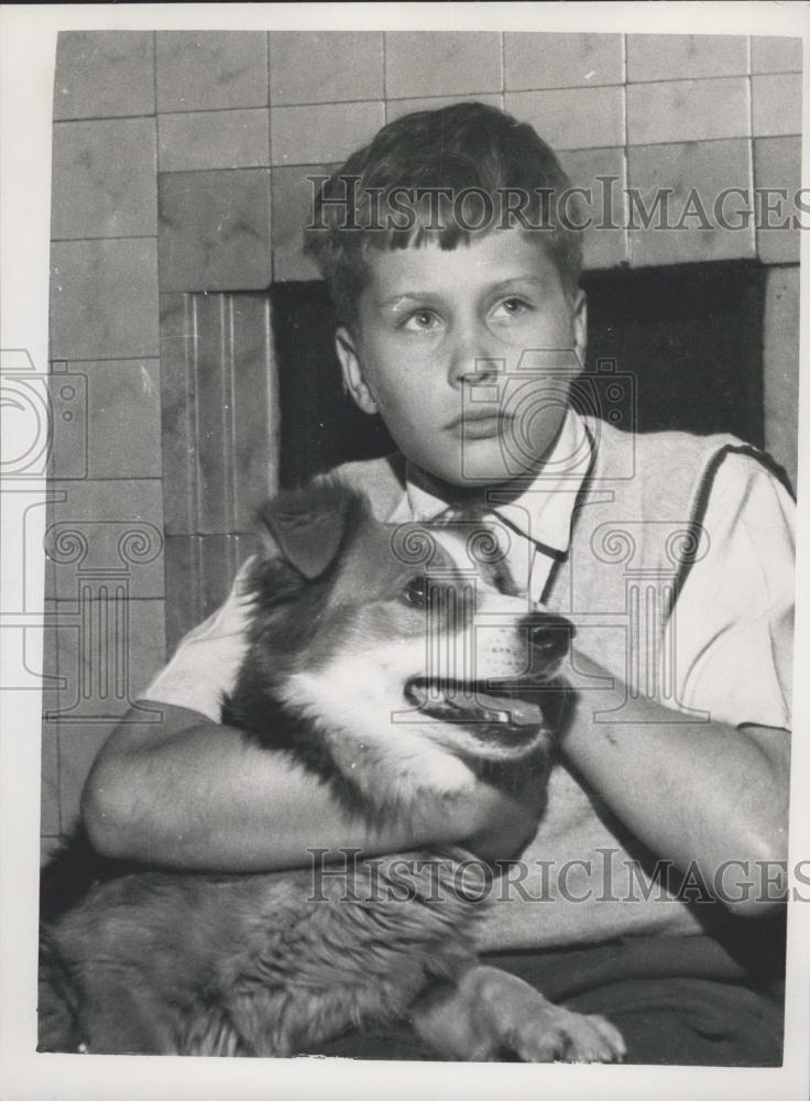 Press Photo Davy Davies and his dog that saved his life - Historic Images