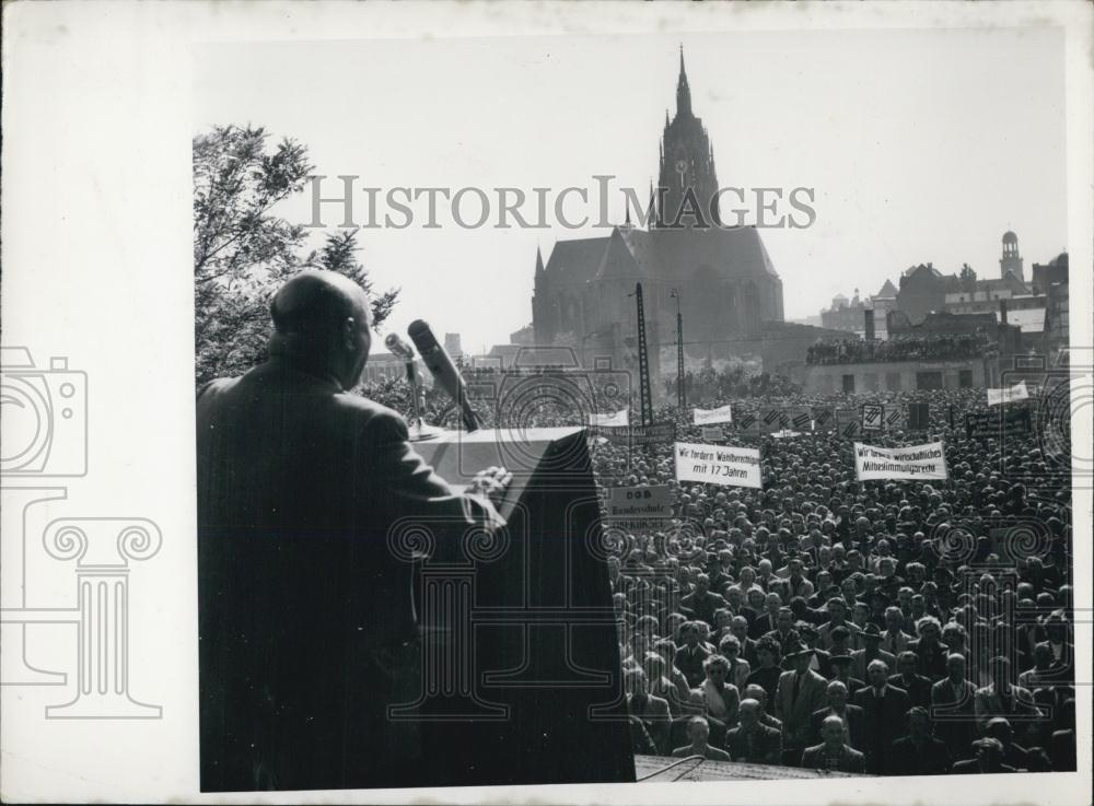 1952 Press Photo Western German Trade Union demonstration - Historic Images