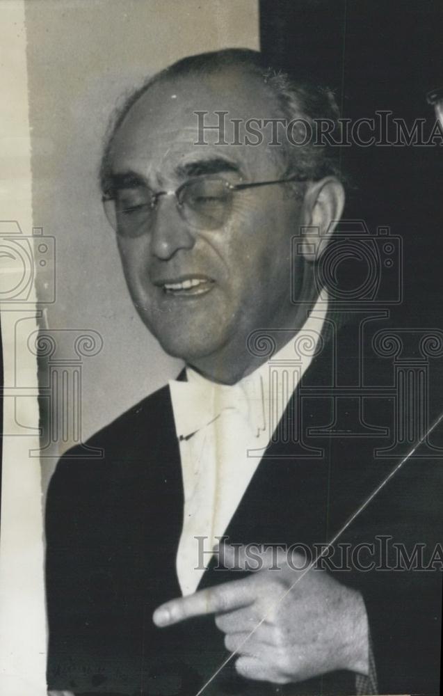 1957 Press Photo Public prosecuter ,Dr Karl Weiss - Historic Images