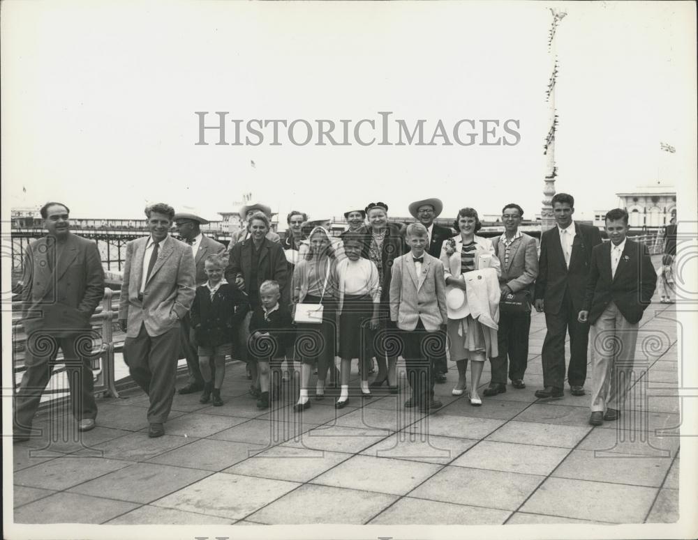 1956 Press Photo Mr. Sam Nickle and family - Historic Images