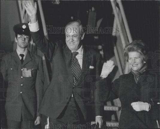 1979 Press Photo Governor of Zimbabwe-Rhodesia,Lord Soames & his wife - Historic Images