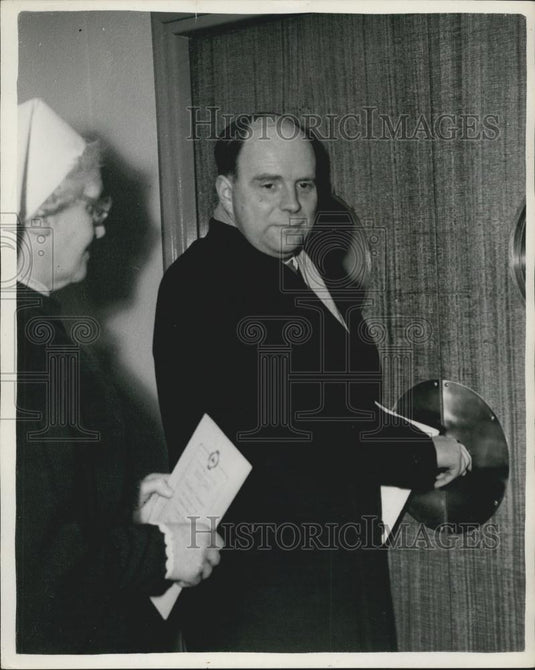 1954 Press Photo Minister Health Iain McLeod Opening St Giles Hospital Offices - Historic Images