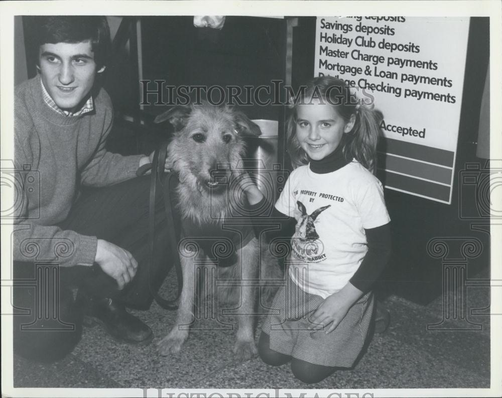 Press Photo Willim Berloni &amp; Sandy the dog - Historic Images
