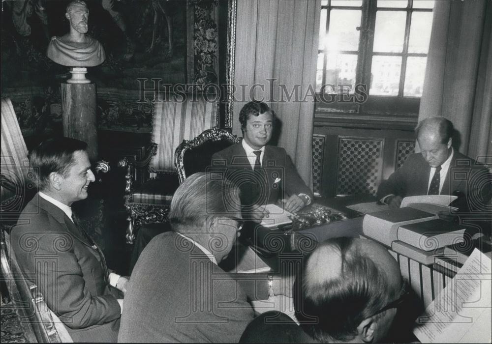 Press Photo Crown Prince Carl Gustaf Olof Palme Gunnar Strang Christer Wikman - Historic Images