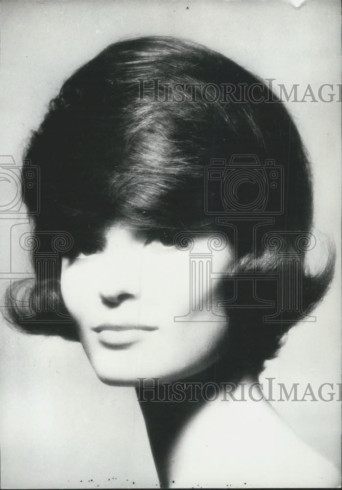 1961 Press Photo Jacques Dessange designed hairstyle - Historic Images