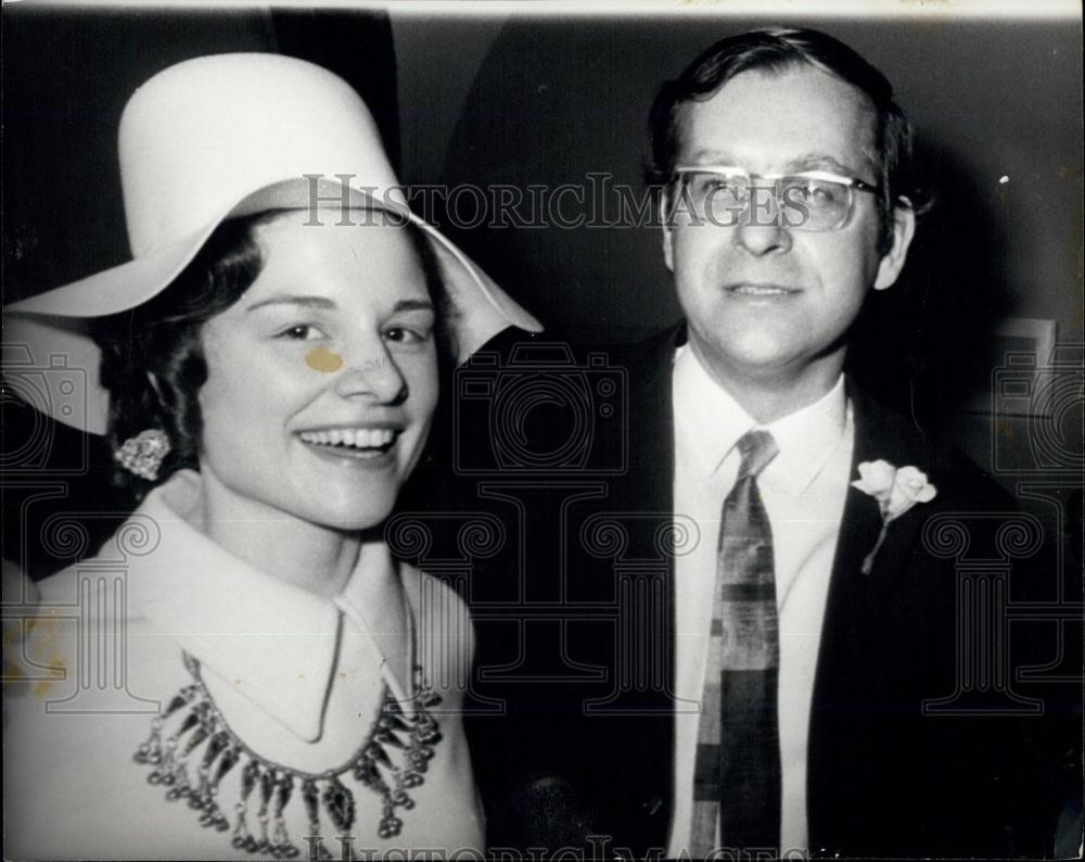 1970 Press Photo Former Priest Huub Oosterhuis Marries Miss J Meilief-Amsterdam - Historic Images